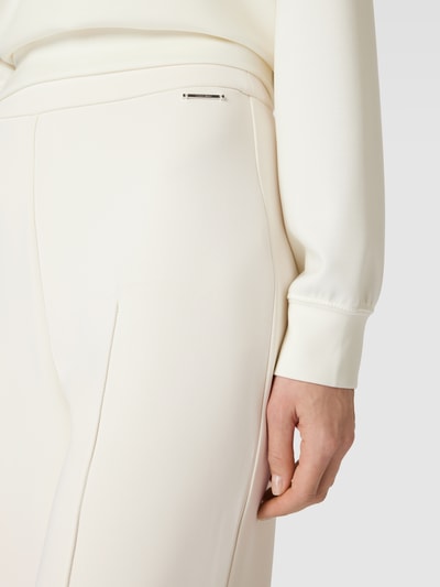 Calvin Klein Womenswear Spodnie z szeroką nogawką i przeszytymi zakładkami w pasie Złamany biały 3