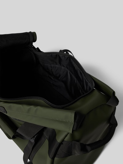 RAINS Torba typu duffle bag z nadrukiem z logo model ‘Texel’ Oliwkowy 4