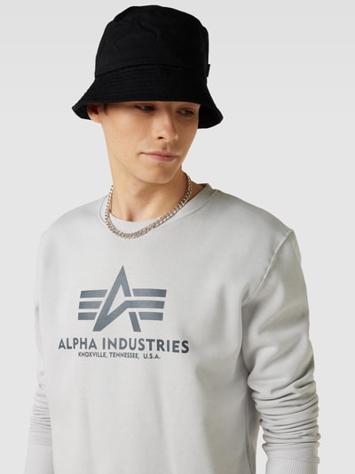 Alpha Industries 'BASIC SWEATER' mit Logo-Print  Hellgrau 3