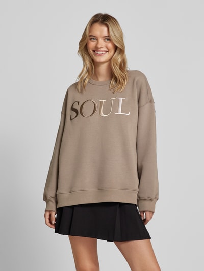 Smith and Soul Oversized Sweatshirt mit Label-Stitching Taupe 4