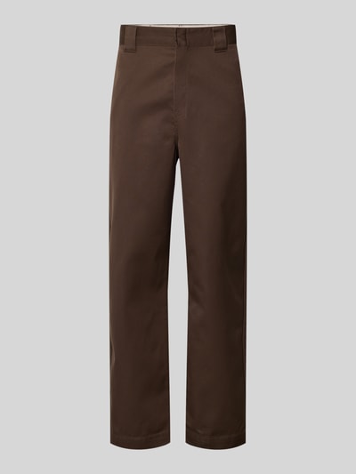 Produktfoto, Hose mit Gesäßtaschen Modell 'Denison' von Carhartt Work In Progress in Dunkelbraun, Relaxed Fit, Baumwoll-Mix, neutrale Hintergrundfarbe