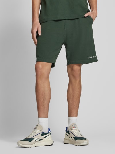 ANOTHER COTTON LAB Relaxed Fit Shorts mit Strukturmuster Dunkelgruen 4