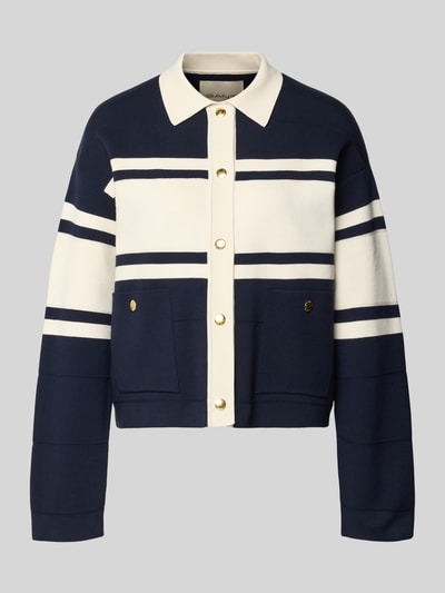 Produktfoto, Cardigan aus Viskose-Mix im Colour-Blocking-Design von Gant, boxy fit, donkerblauw met witte strepen, opgestikte zakken, knoopsluiting.