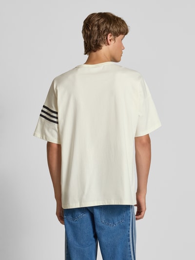adidas Originals Regular Fit T-Shirt mit Logo-Stitching Modell 'Neu' Offwhite 5