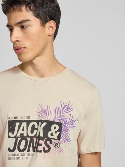 Jack & Jones T-Shirt mit Label-Print Modell 'JAXON' Offwhite 3