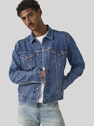 Levi's® Kurtka jeansowa o kroju krój regular fit z czystej bawełny model 'THE TRUCKER' Jeansowy niebieski 1