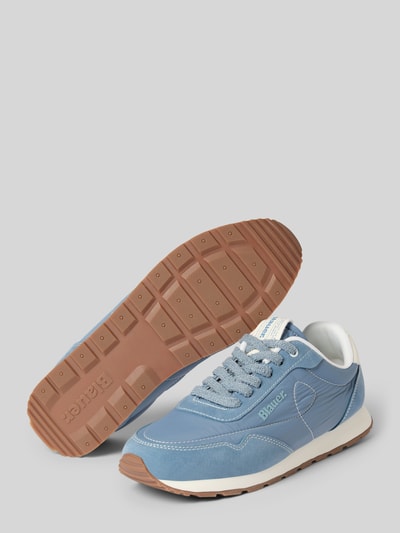 Produktfoto, Sneaker mit Logo-Detail Modell 'Swink' von Blauer USA: abgerundete Passform, geschnürt, profilierte Sohle, Blau-Töne, 2 cm Absatzhöhe, Schafthöhe 8 cm, Schaftweite 9 cm.