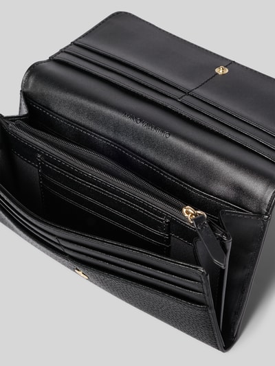 Produktfoto, Portemonnaie mit Label-Schriftzug Modell 'ALEXIA' von Valentino Bags, schwarzes Leder mit goldfarbenem Reißverschluss und glatter Textur.