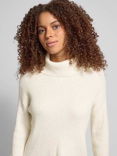 Only Regular Fit Strickpullover mit schulterfreiem Design Modell 'KATIA' Offwhite 3