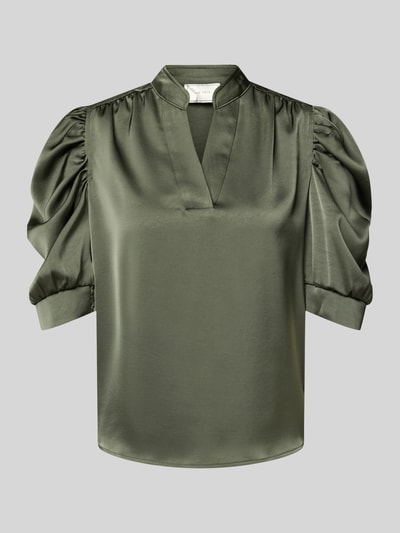 Produktfoto, Regular Fit Bluse aus Satin mit Puffärmeln Modell 'Roella' von Neo Noir, glänzende olivgrüne Oberfläche, V-Ausschnitt