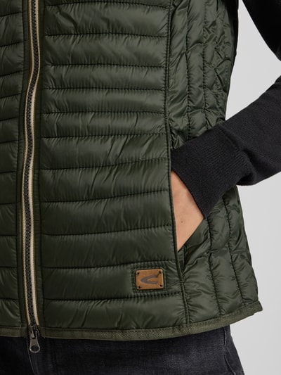 camel active Kamizelka pikowana o kroju regular fit z naszywką z logo Zielony 3