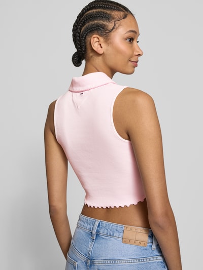 Tommy Jeans Crop Top in Ripp-Optik Rosa 3