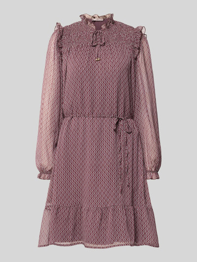 Produktfoto, Knielanges Kleid mit Bindegürtel von Christian Berg Woman Selection in A-Linie mit Allover-Look, Smok-Detail, Rüschen, Rückenlänge 91 cm, Brustweite 49 cm, Ärmellänge 65 cm, feines Muster in Lila-Rot-Tönen, strukturierte, leicht transparente Textur