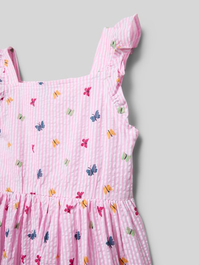 Produktfoto, Regular Fit Kleid mit Rüschenbesatz von Blue Seven, rosa Grundfarbe, Allover-Motiv-Print, reine Baumwolle, Falten-Optik