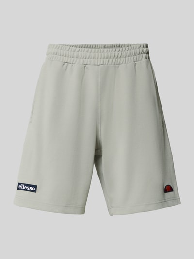 Produktfoto, Shorts mit Label-Stitchings Modell 'BERTONI' von ellesse, hellgrau, Baumwoll-Mix, Relaxed Fit, elastischer Bund, strukturierte Oberfläche