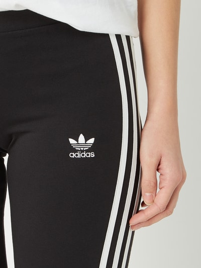 adidas Originals Shorts mit Logo-Streifen  Black 3