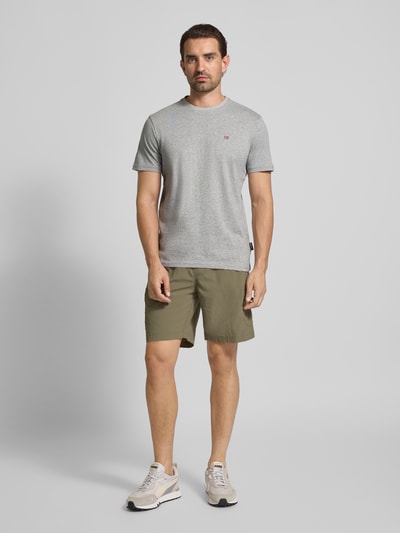 Napapijri T-Shirt mit Label-Stitching und Rundhalsausschnitt Mittelgrau 1