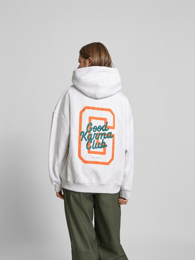 OH APRIL Hoodie mit Känguru-Tasche Hellgrau 5