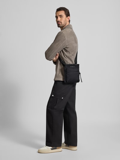 Emporio Armani Handtasche mit Label-Applikation Black 1