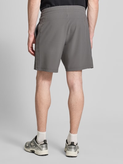 EA7 Emporio Armani Shorts mit Logo Mittelgrau 5