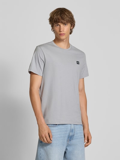 Calvin Klein Jeans T-Shirt mit Label-Patch Hellgrau 4
