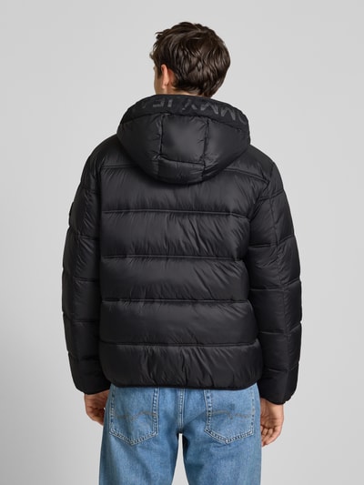 Tommy Jeans Regular Fit Steppjacke mit Kapuze Black 5