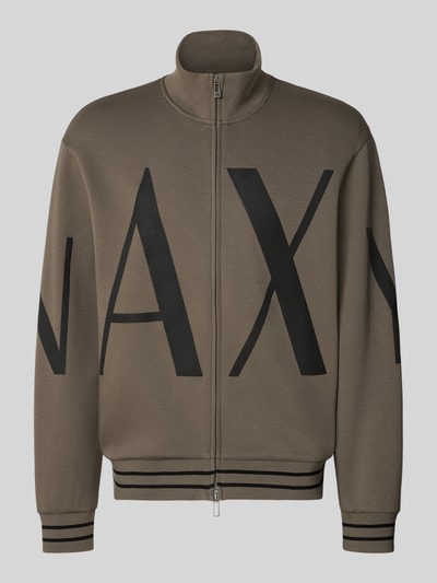 Produktfoto, Sweatjacke aus Baumwoll-Mix von Armani Exchange in Braun mit schwarzem Label-Print, Zwei-Wege-Zipper, gerippte Abschlüsse, lockere Passform, elastisches Material, überschnittene Schultern, Rückenlänge 67 cm, Ärmellänge 63 cm