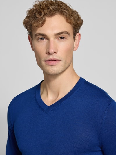 Christian Berg Men Strickpullover aus Woll-Mix mit V-Ausschnitt Royal Melange 3