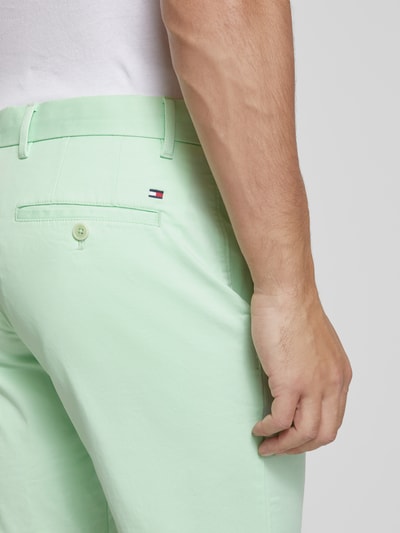 Tommy Hilfiger Bermudas in unifarbenem Design Modell 'BROOKLYN' Mint 3