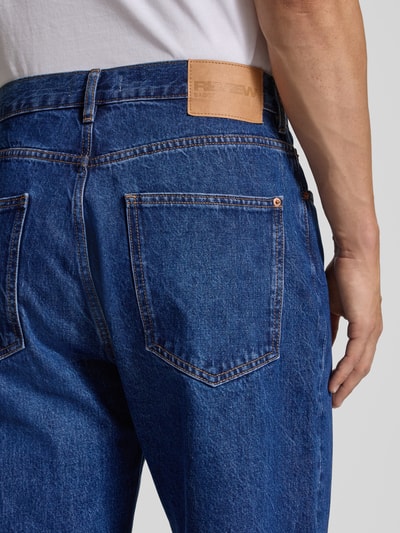 REVIEW Jeansy o kroju baggy fit z detalami z logo Ciemnoniebieski 3