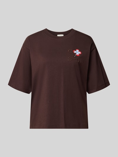 Produktfoto, Oversized Fit T-Shirt aus reiner Baumwolle mit Logo-Stickerei von Closed in Dunkelbraun, bunte Blumen-Stickerei, Halbarm, strukturierte Oberfläche