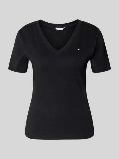 Produktfoto, Slim Fit T-Shirt aus reiner Baumwolle von Tommy Hilfiger, Optik: Unifarben, Logo-Stitching, V-Ausschnitt, Kurzarm, Jersey