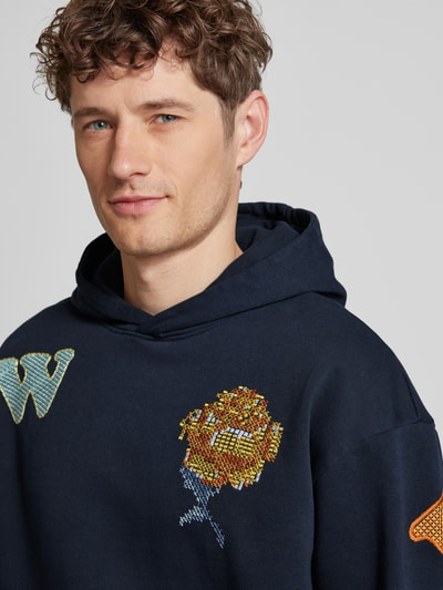 Knowledge Cotton Apparel Loose Fit Hoodie mit Motiv-Patches Marine 3