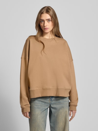 EDITED Oversized Sweatshirt mit überschnittenen Schultern Cognac 4