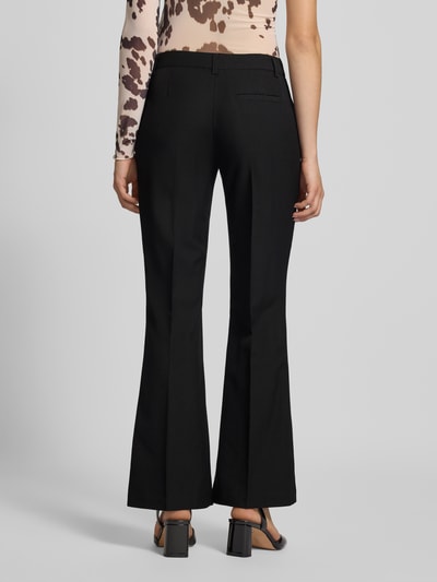 Gina Tricot Bootcut Stoffhose mit Bügelfalten Black 5