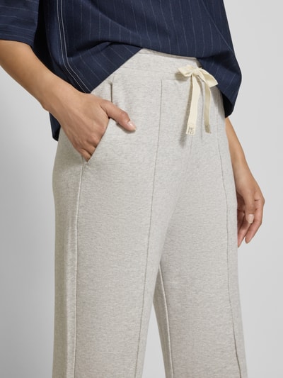 Weekend Max Mara Spodnie dresowe o kroju regular fit z mieszanki bawełny model ‘FOLK’ Jasnoszary 3