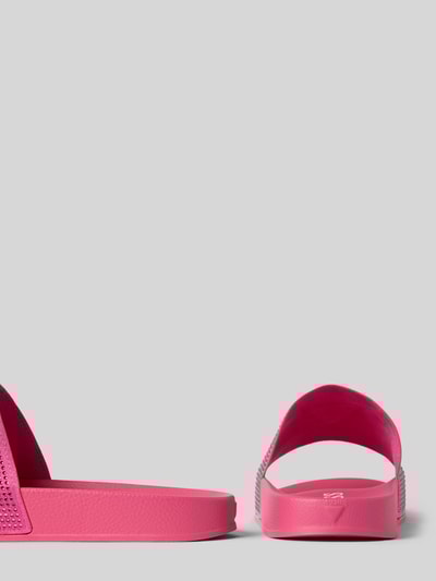 Guess Slides mit Label-Applikation Pink 2