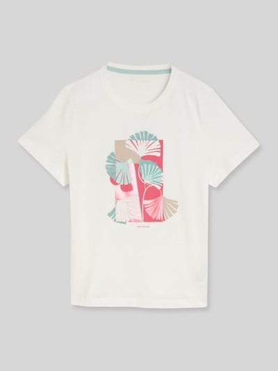 Produktfoto, Regular Fit T-Shirt aus reiner Baumwolle von Tom Tailor, biała koszulka damska z krótkim rękawem, kolorowy nadruk, dekolt okrągły, materiał jersey, gładka faktura, boczne rozcięcia, label print, motyw print-stitching