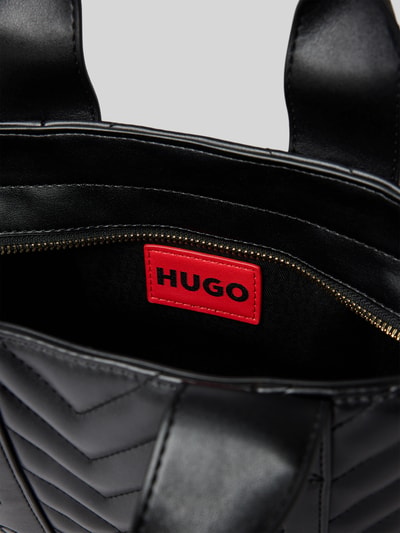 Produktfoto, Henkeltasche mit abnehmbarem Schulterriemen Modell 'BECKY QL_TOTE MINI' von HUGO, Optik: Unifarben schwarz, Struktur, Reißverschluss, Hauptfach, Label-Stitching, Label-Schriftzug, Label-Prägung, Tragehenkel, Materialverarbeitung: Kunstleder