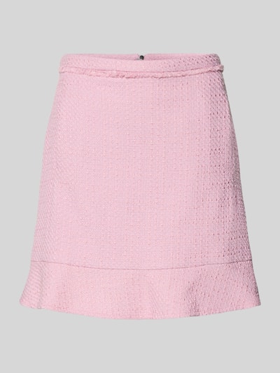 Produktfoto, Minirock in Bouclé-Optik von Marc Cain in Rosa, A-Linie, aus Baumwoll-Mix mit Viskose-Anteil, sichtbarer Rückseitiger Reißverschluss, Bundweite 40 cm, Gesamtlänge 45 cm bei Größe 36, feine strukturierte Textur.