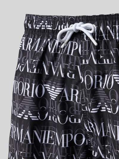 Emporio Armani Regular Fit Badeshorts mit Label-Print Dunkelgrau 2