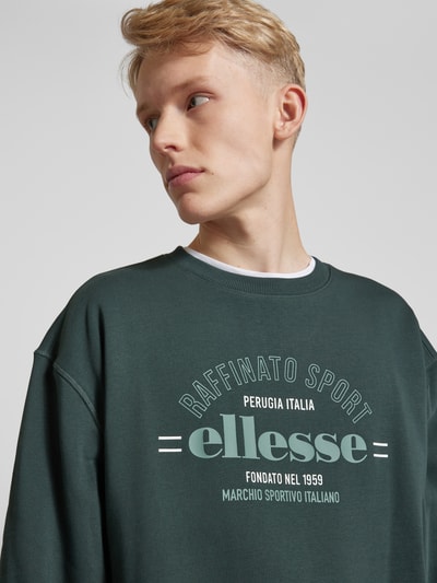 Ellesse Sweatshirt mit Label-Print Modell 'SADALI' Dunkelgruen 3