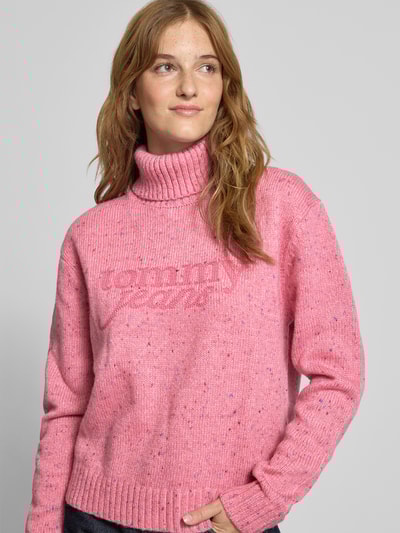 Tommy Jeans Regular Fit Rollkragenpullover mit Wollanteil Modell 'NEP' Pink 3