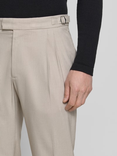 MCNEAL Regular Fit Anzughose mit Bügelfalten und Gesäßtaschen Ecru 3