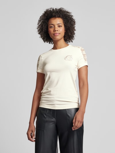 Guess T-Shirt mit Label-Badge Offwhite 4