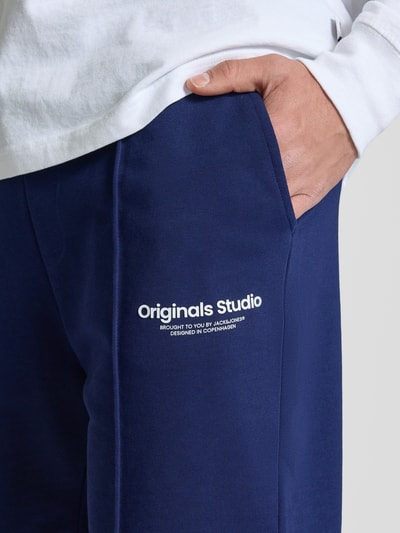 Jack & Jones Sweatshorts mit Label-Detail Modell 'KANE' Marine 3