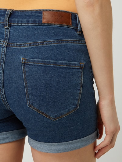 Vero Moda Jeansshorts mit Stretch-Anteil Modell 'Hot Seven'
 Jeansblau 3