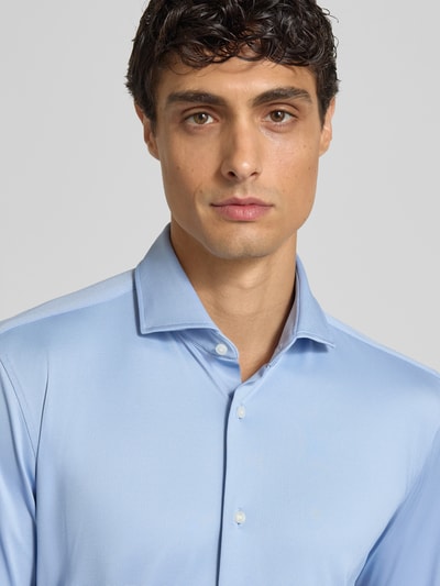 BOSS Slim Fit Businesshemd mit Haifischkragen Modell 'HANK' Bleu 3