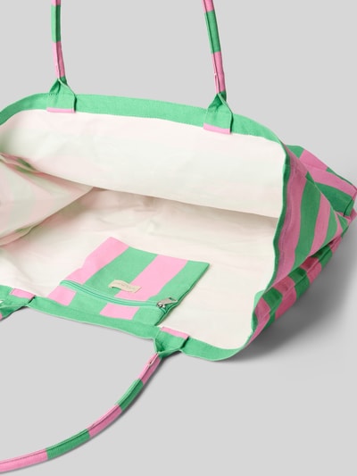 Produktfoto, Shopper mit Label- und Motiv-Print von Milano Italy aus Reine Baumwolle in Rosa-Grün, Innensteckfach, offene Front, Tragegriffe, Maße: Breite 50 cm, Länge 44 cm, Tiefe 20 cm, Schulterriemen 72 cm.
