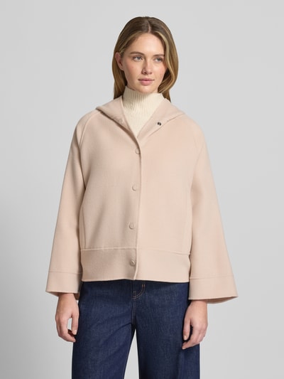 Frauenmodel trägt Boxy Fit Wolljacke mit Kapuze Modell 'OLIATO' von Weekend Max Mara, unifarben, Schurwoll-Mix, Nahaufnahme Oberkörper